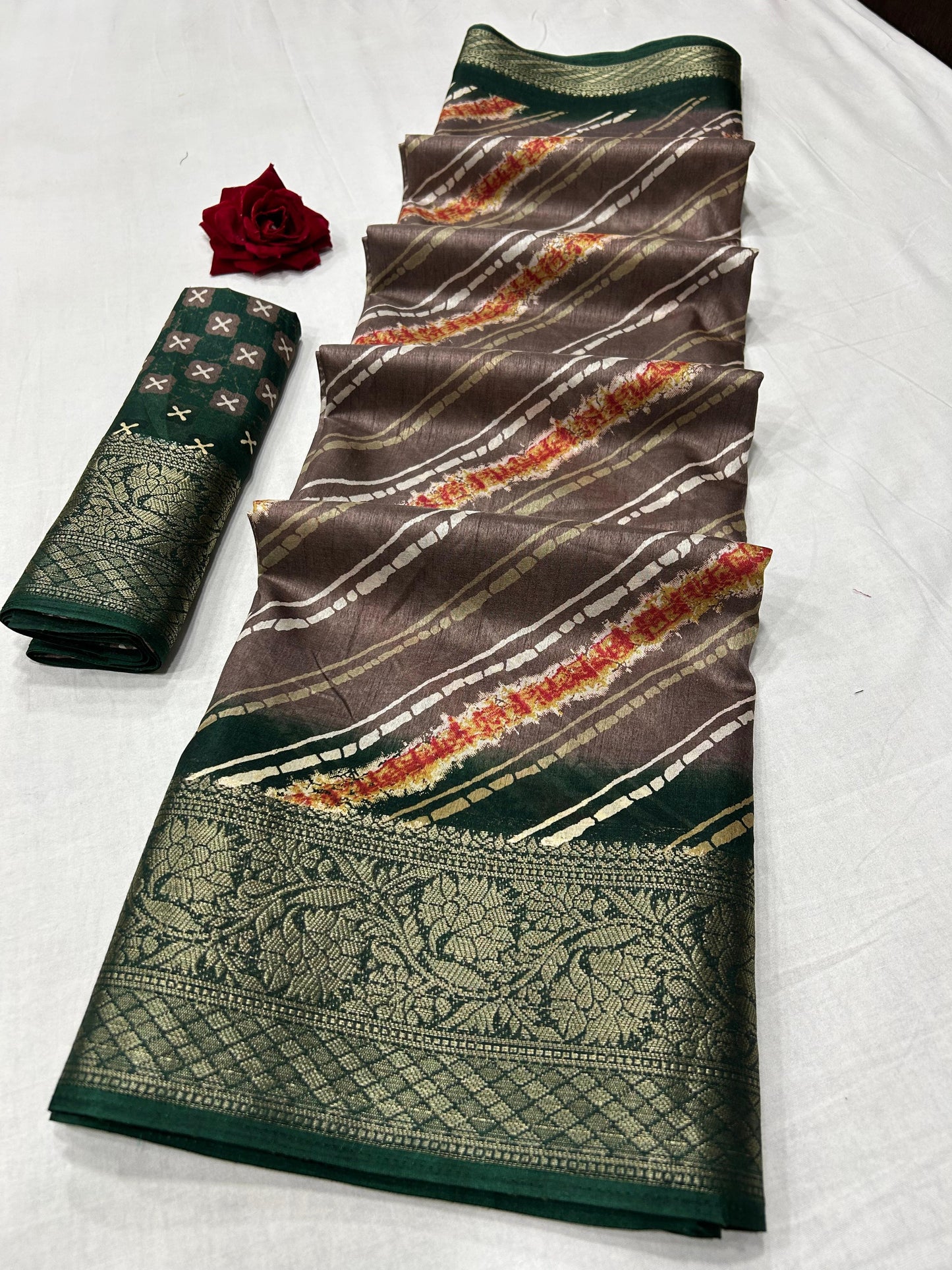 Soft Dola Silk Saree – Dusty Leheriya Print with Jacquard Border | Free Size | With Blouse